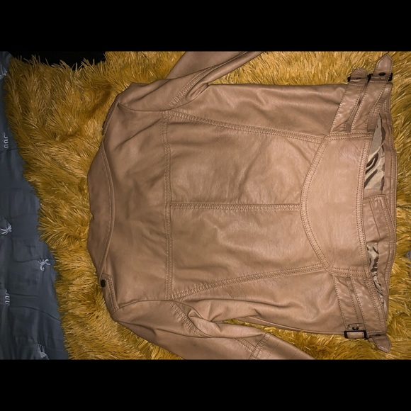 Leather jacket - Picture 3 of 3